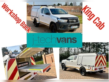 Used Toyota Hilux 2018 for sale - 77965380: Photo