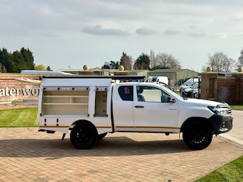 Used Toyota Hilux 2018 for sale - 77965380: Photo