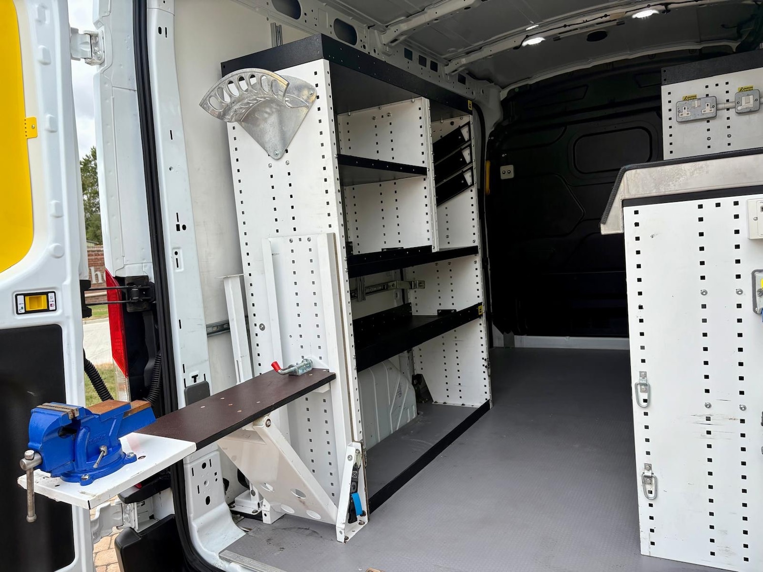 Used Ford Transit 2020 for sale - 75762131: Photo 11