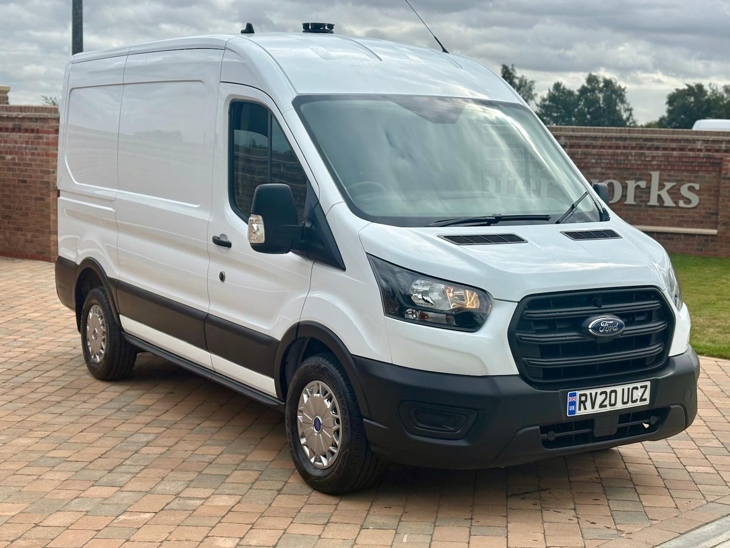 Used Ford Transit 2020 for sale - 75762131: Photo 3