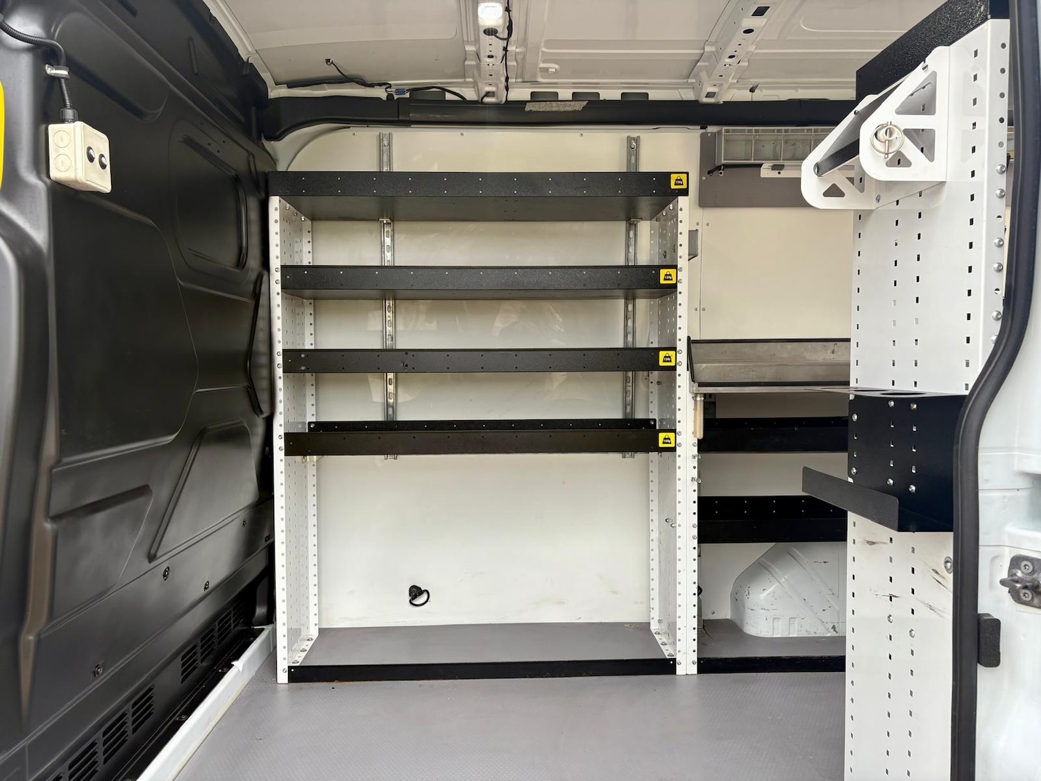 Used Ford Transit 2020 for sale - 75762131: Photo 9