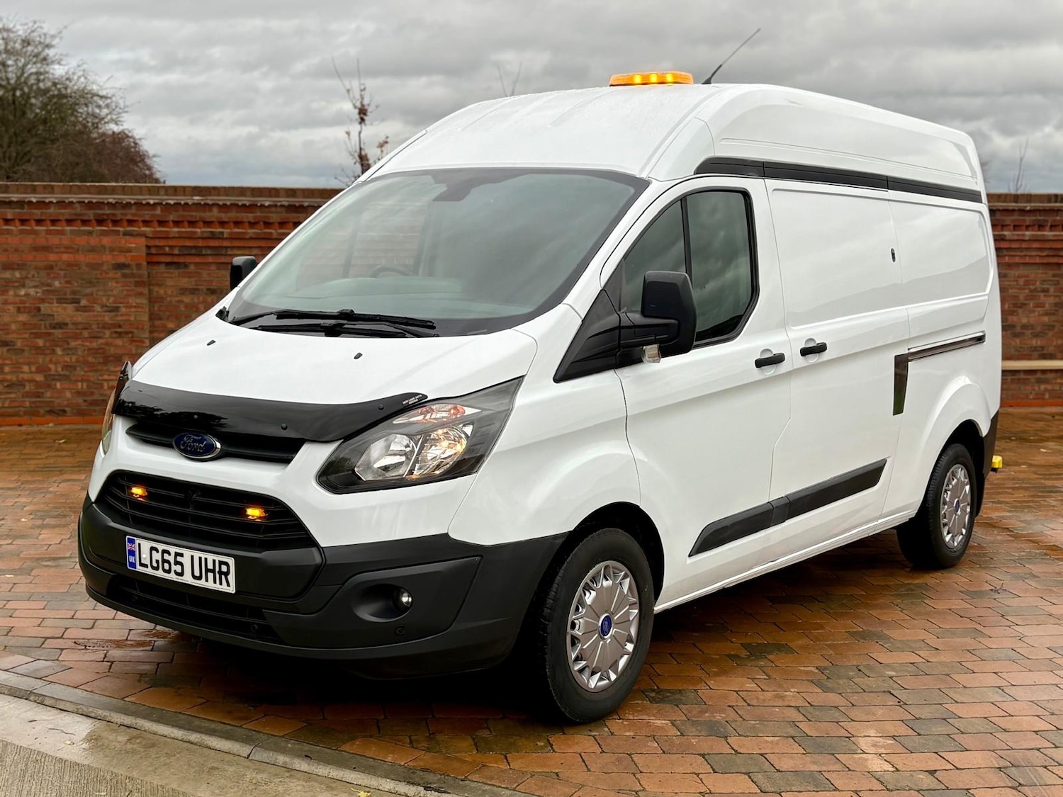 Used Ford Transit Custom 2015 for sale - 76885261: Photo 4