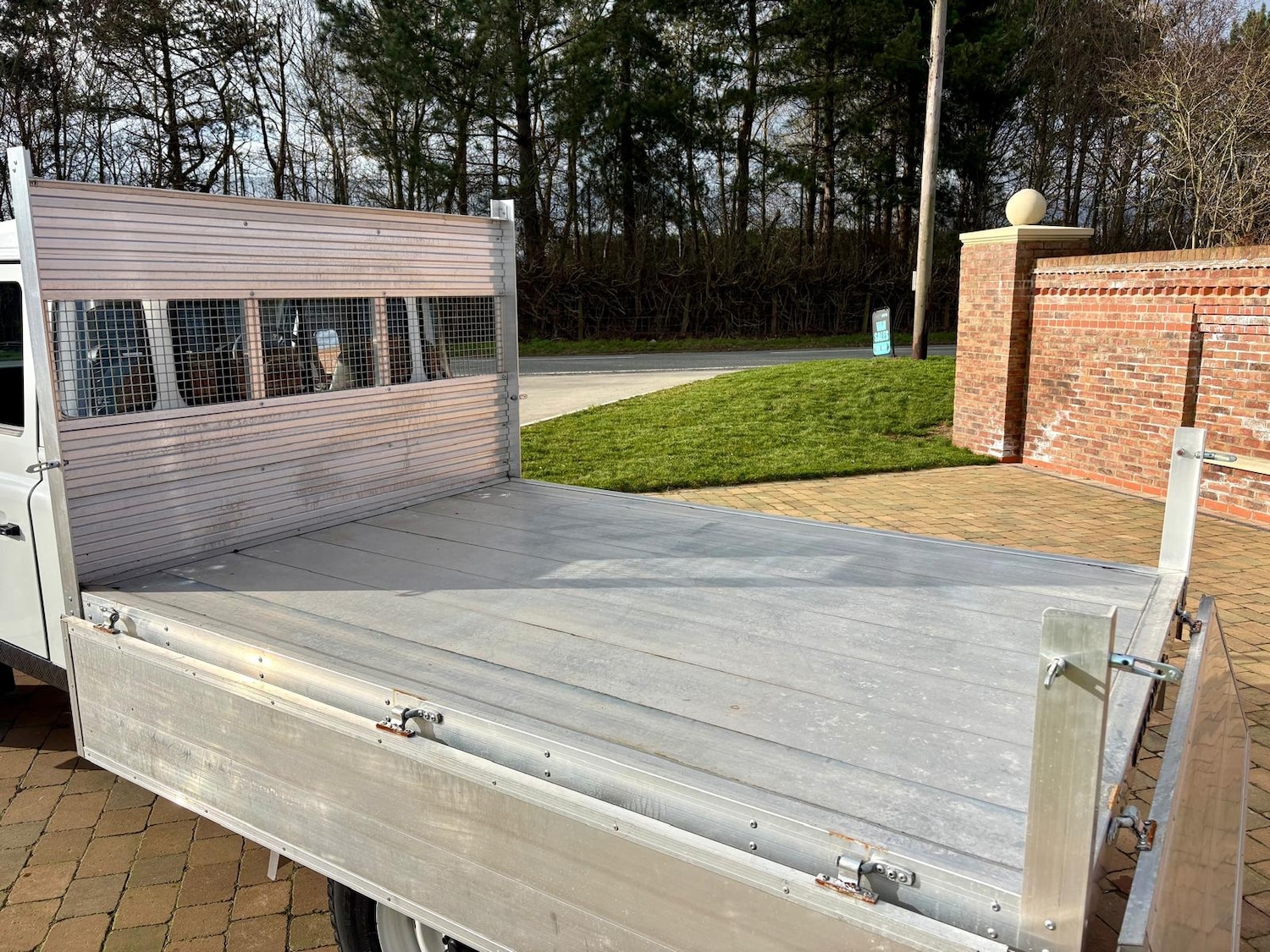 Used Land Rover Defender 2017 for sale - 77665254: Photo 7