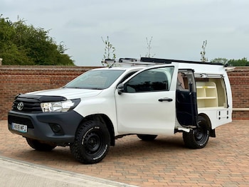 Used Toyota Hilux 2018 for sale - 78929075: Photo