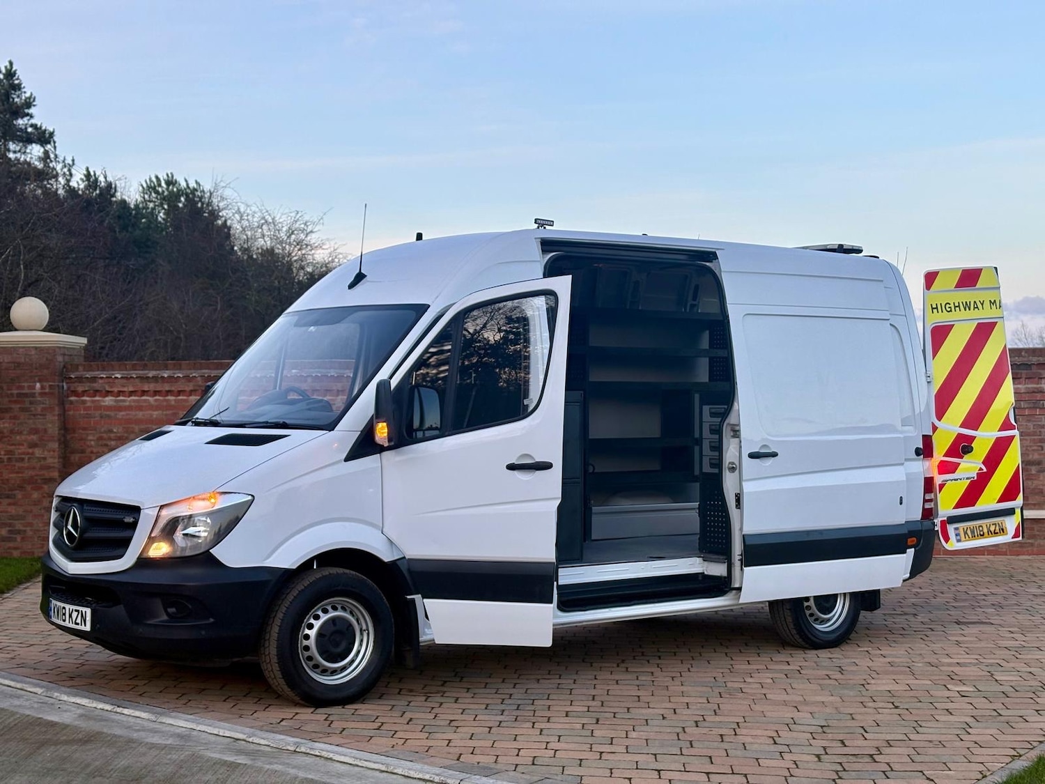 Used Mercedes-Benz Sprinter 2018 for sale - 77264763: Photo 2