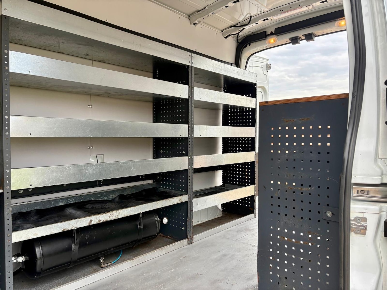 Used Ford Transit 2016 for sale - 76527304: Photo 9