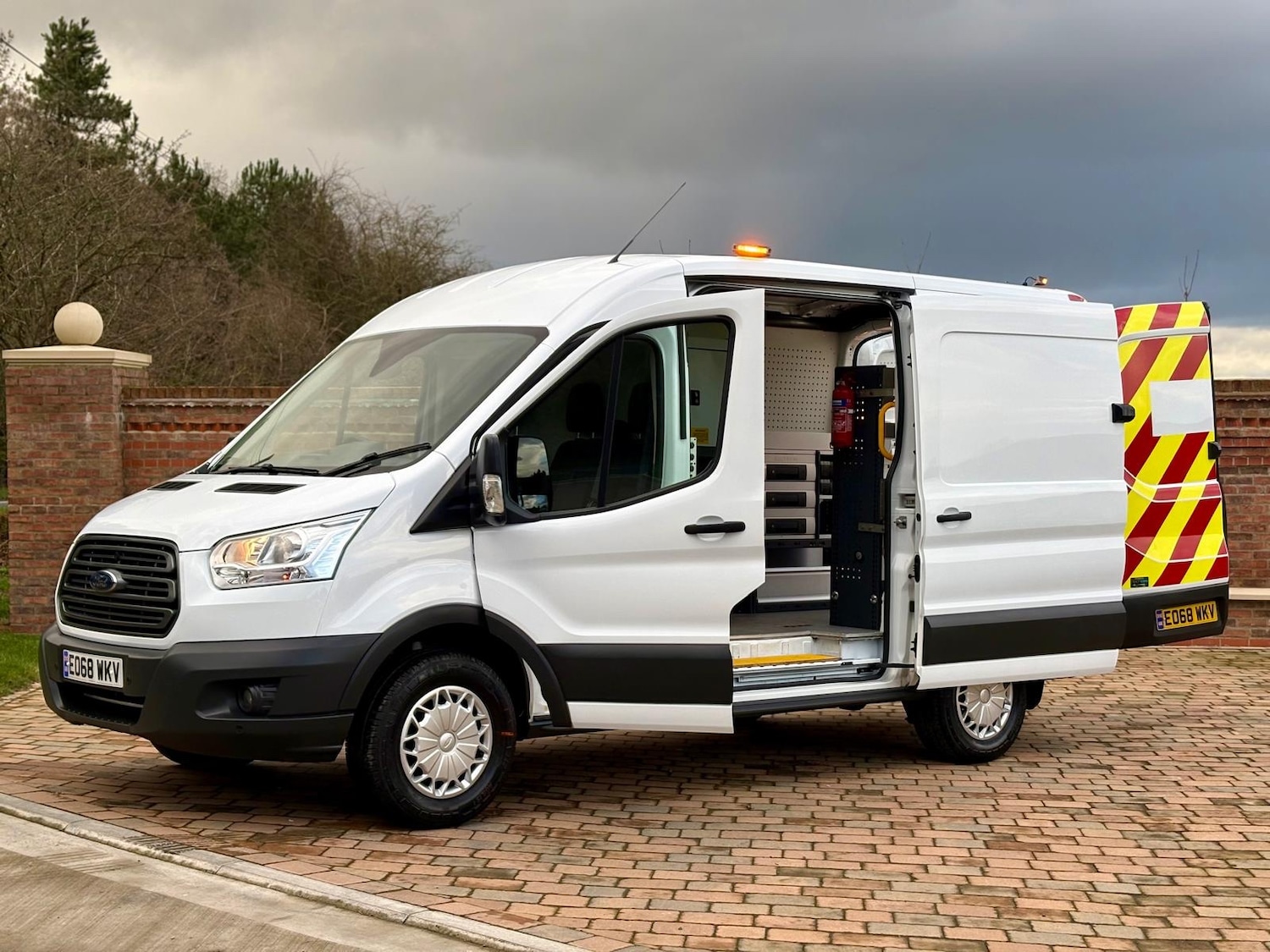 Used Ford Transit 2018 for sale - 77935401: Photo 2