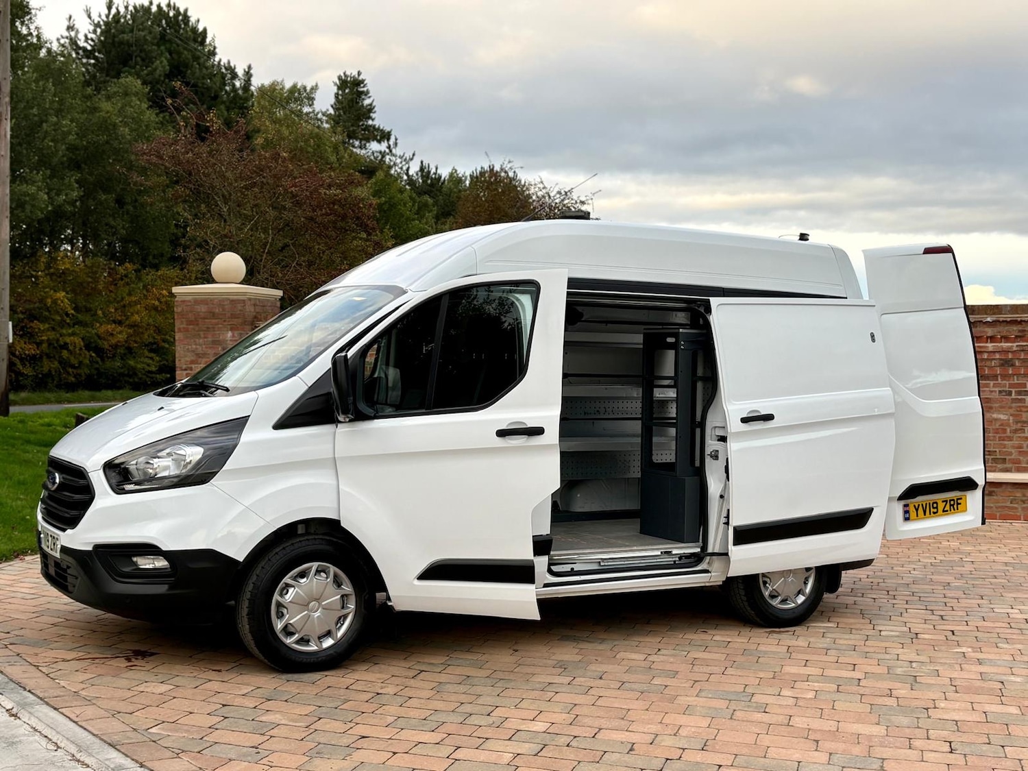 Used Ford Transit Custom 2019 for sale - 76379473: Photo 2