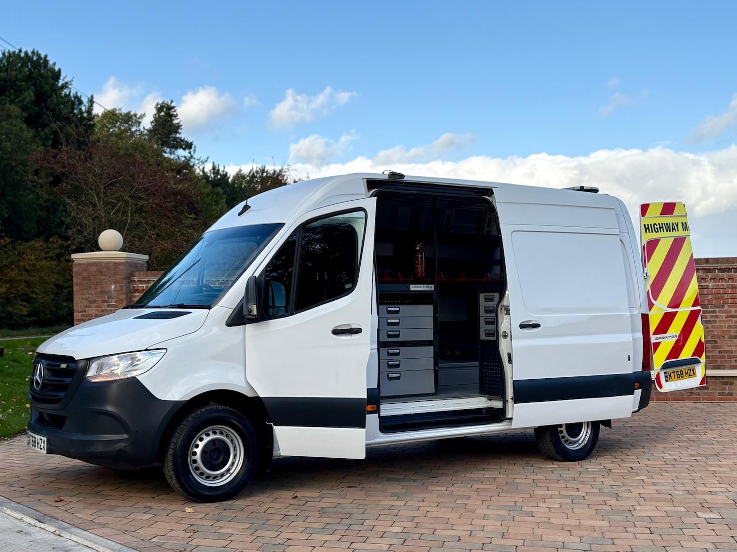 Used Mercedes-Benz Sprinter 2018 for sale - 76397087: Photo 2