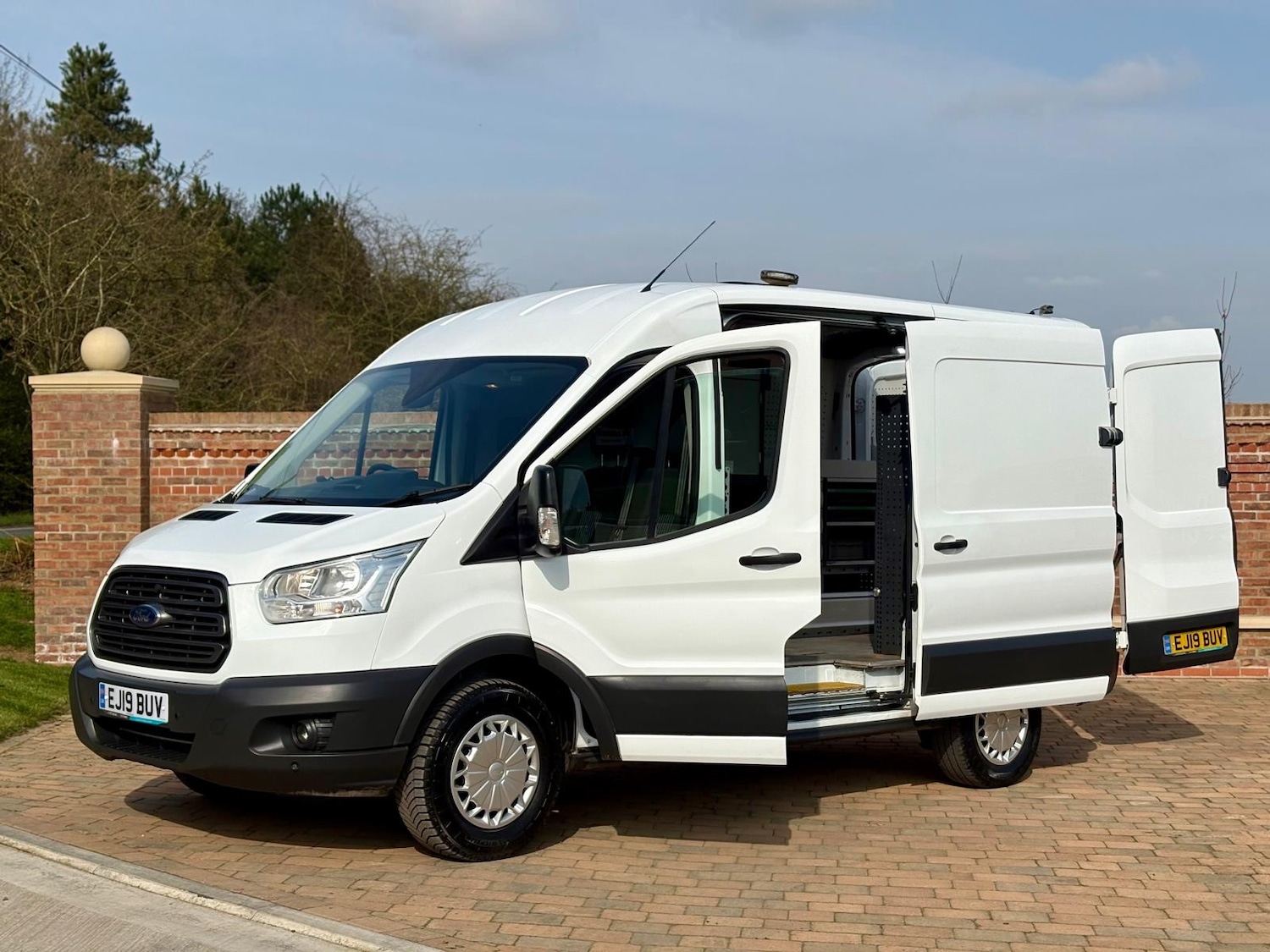 Used Ford Transit 2019 for sale - 77965367: Photo 2