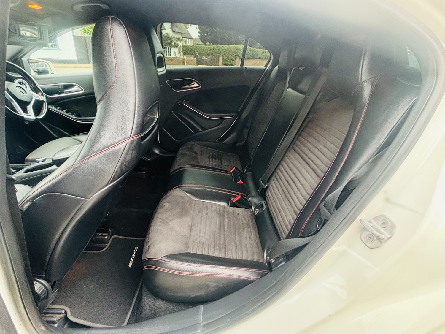 Used Mercedes-Benz A-Class 2013 for sale - 76782767: Photo 12