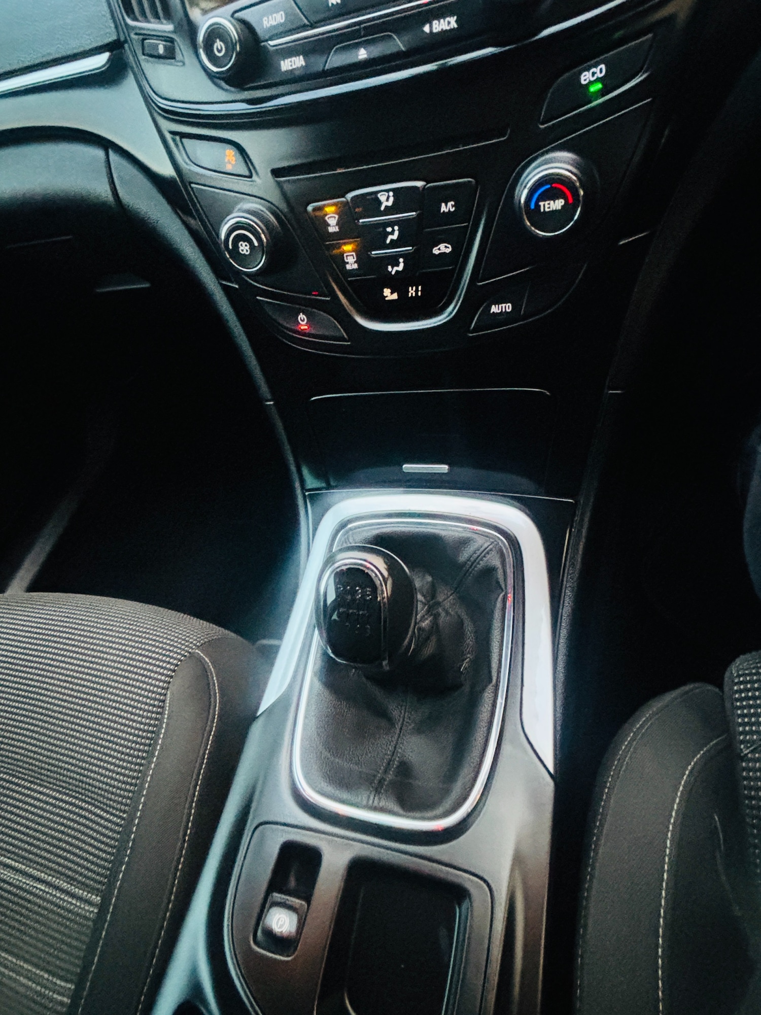 Used Vauxhall Insignia 2015 for sale - 77271404: Photo 17