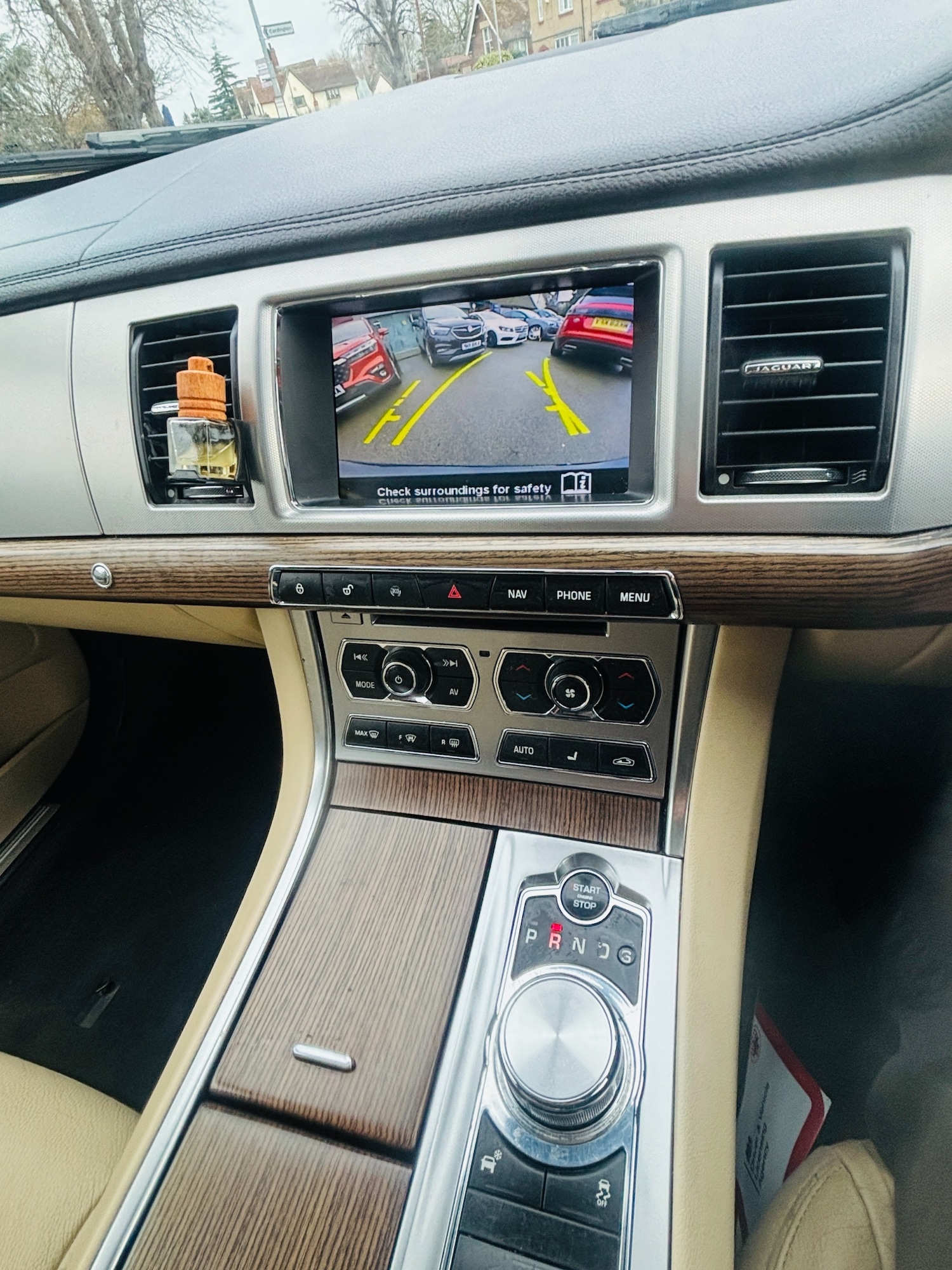 Used Jaguar XF 2014 for sale - 77168618: Photo 18