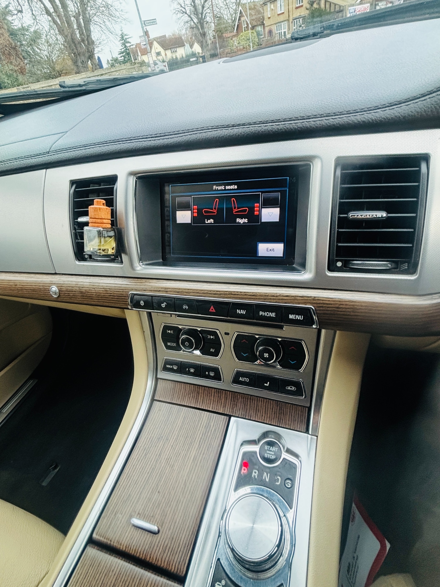 Used Jaguar XF 2014 for sale - 77168618: Photo 19