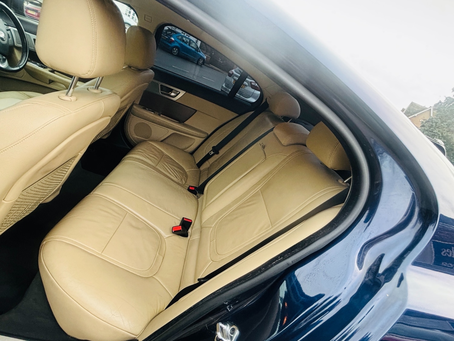 Used Jaguar XF 2014 for sale - 77168618: Photo 9