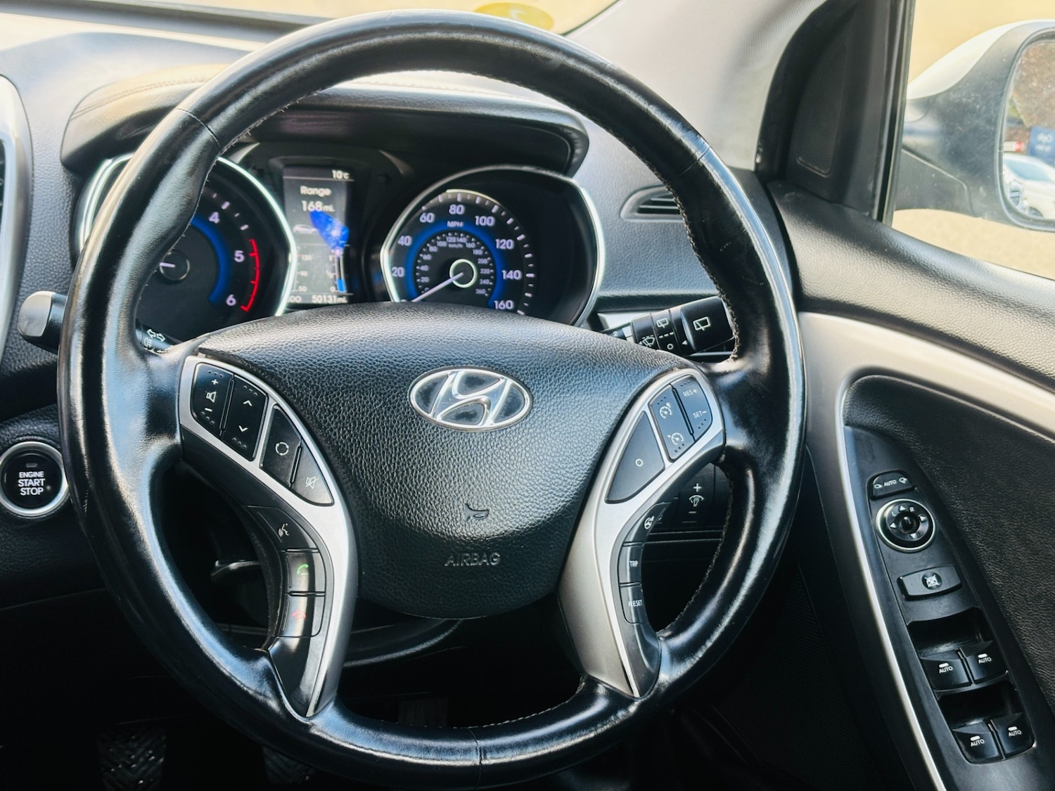 Used Hyundai i30 2015 for sale - 77393417: Photo 11