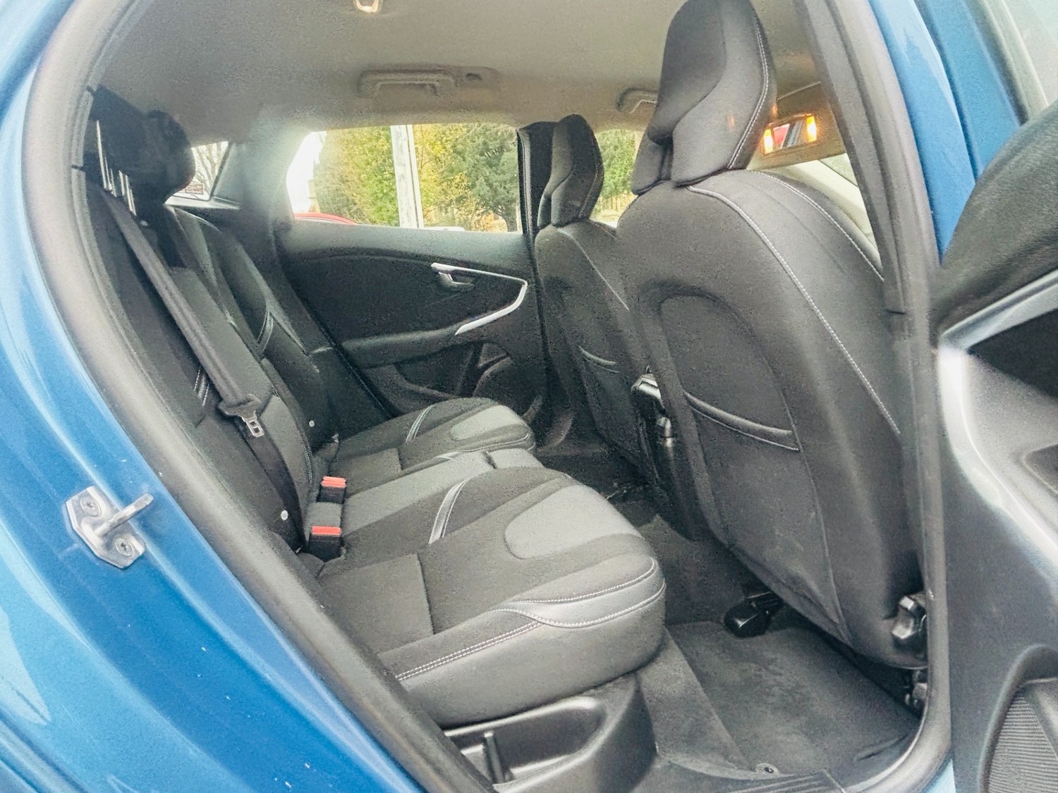 Used Volvo V40 2015 for sale - 76651124: Photo 13