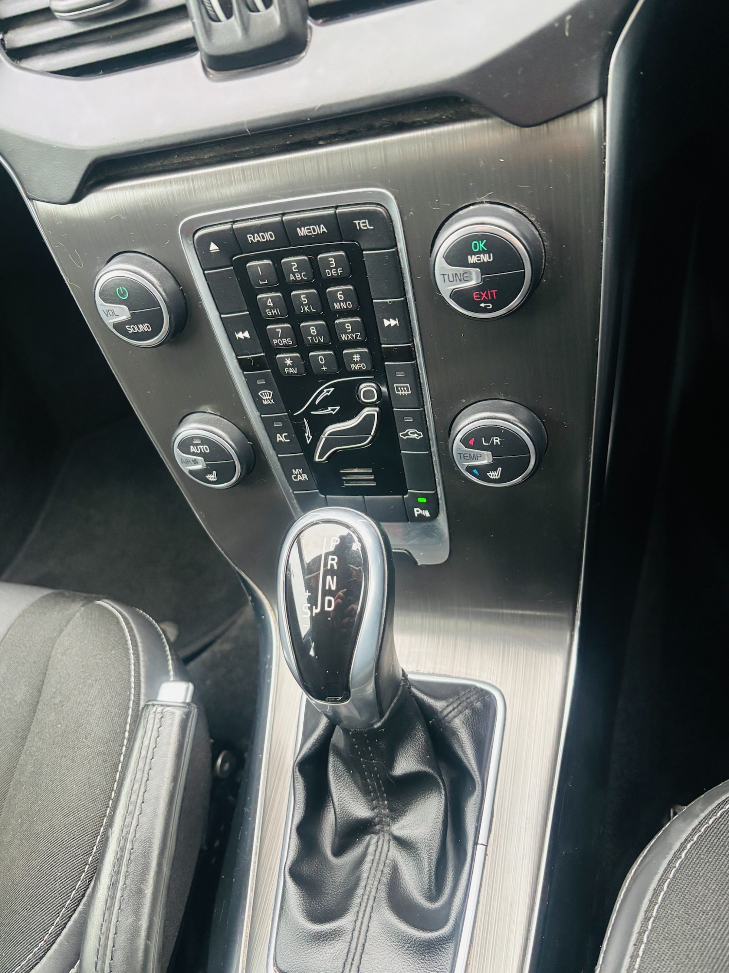 Used Volvo V40 2015 for sale - 76651124: Photo 16