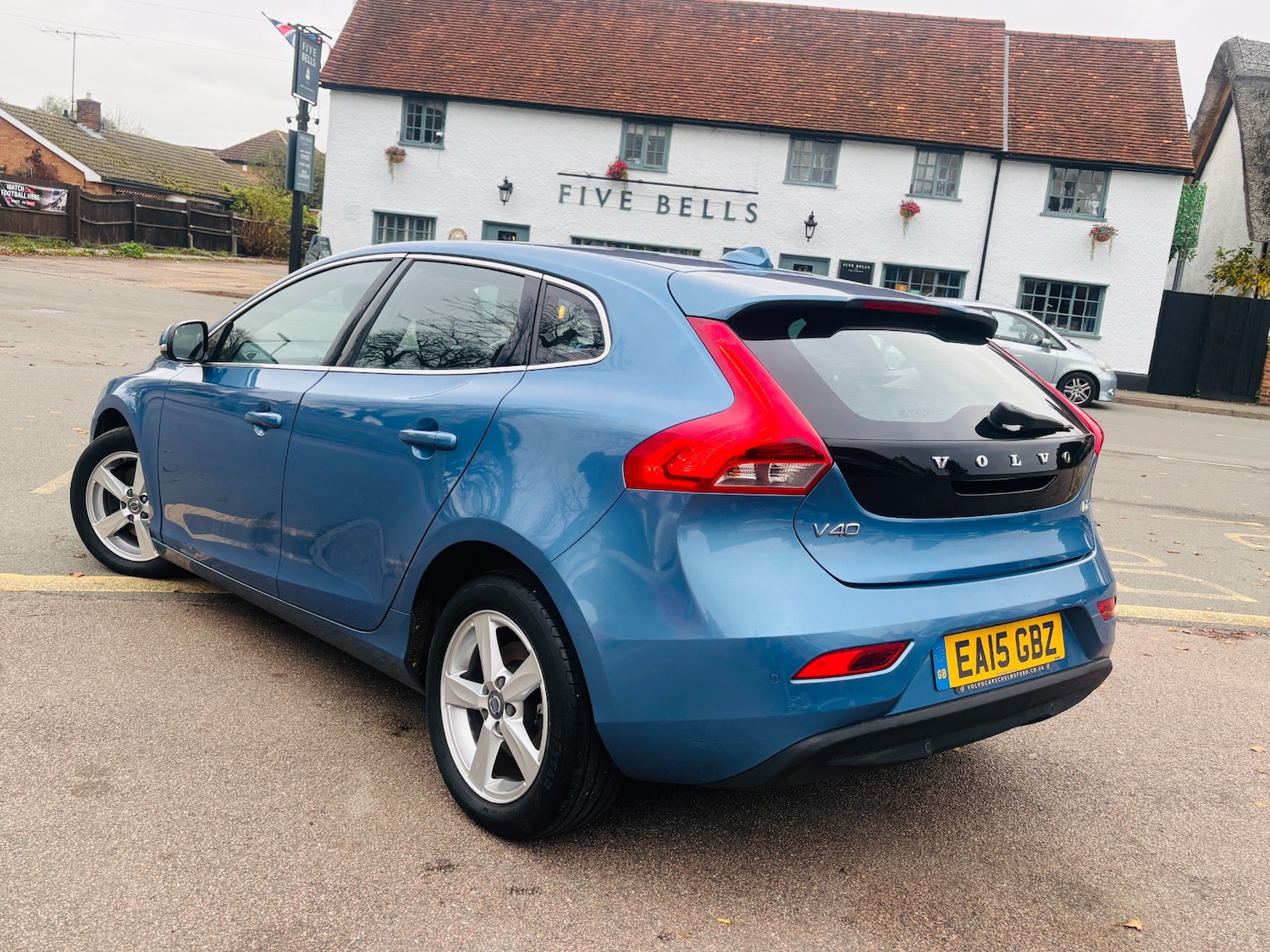 Used Volvo V40 2015 for sale - 76651124: Photo 8