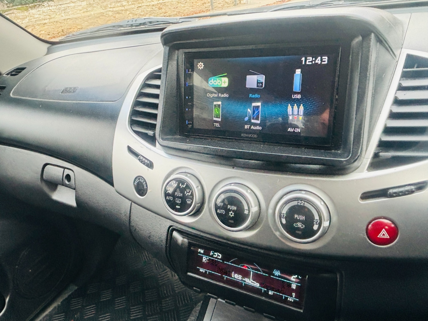 Used Mitsubishi L200 2015 for sale - 76651094: Photo 18