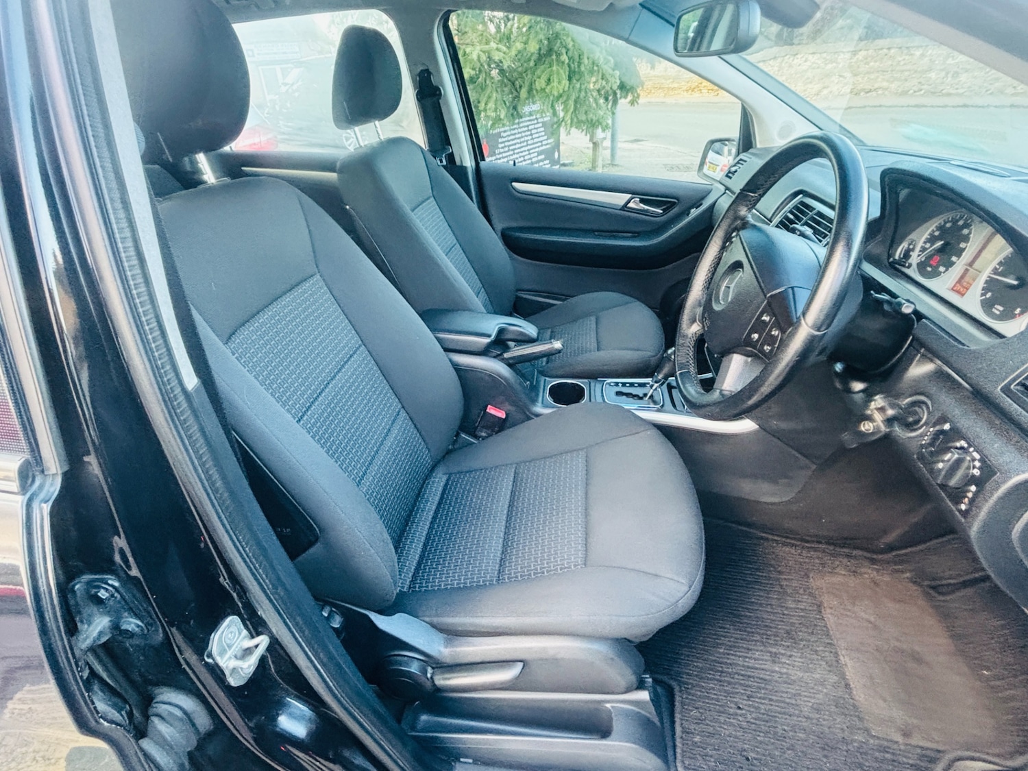 Used Mercedes-Benz B Class 2009 for sale - 77047897: Photo 16