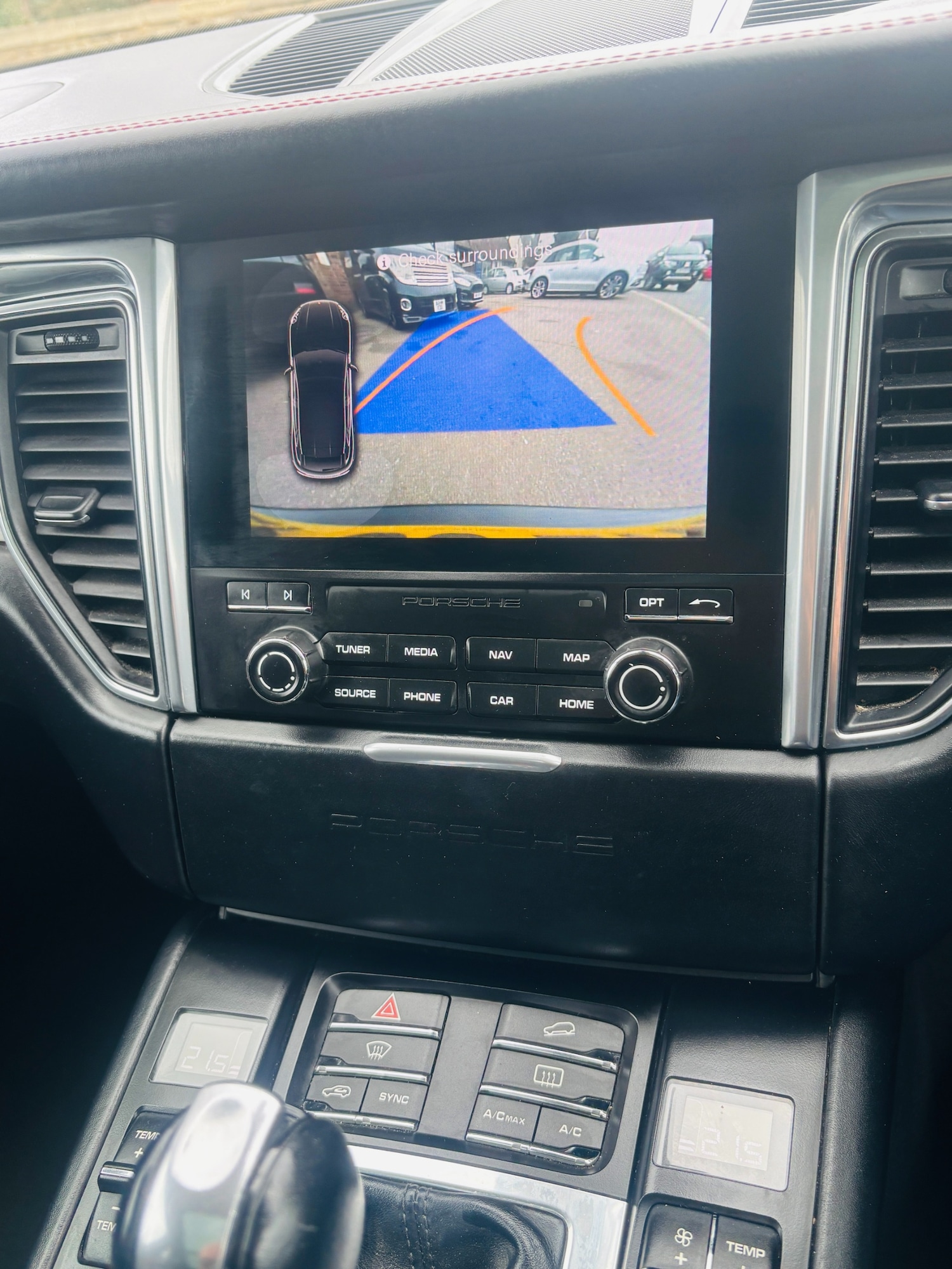 Used Porsche Macan 2016 for sale - 77998477: Photo 26