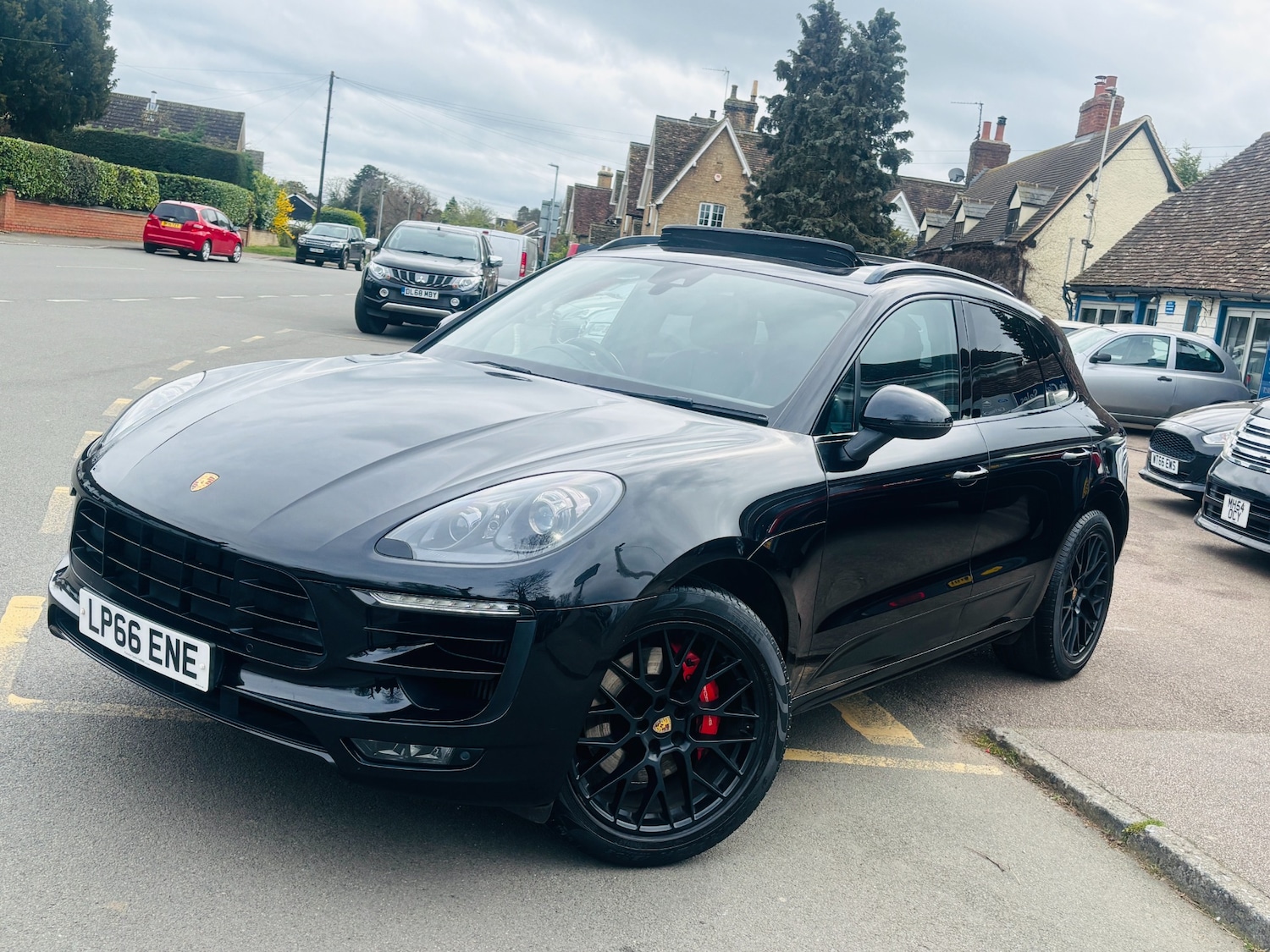 Used Porsche Macan 2016 for sale - 77998477: Photo 3
