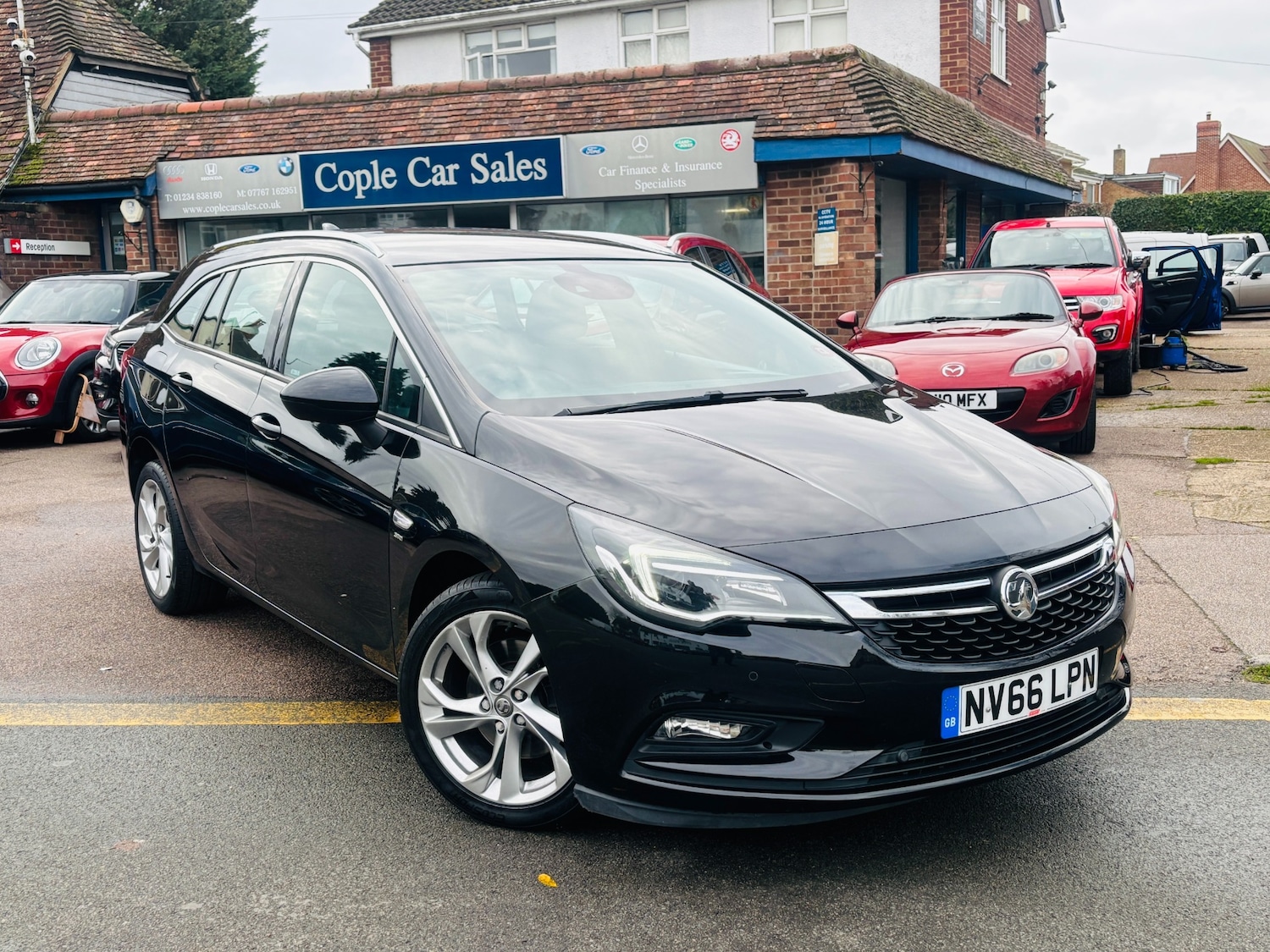 Used Vauxhall Astra 2017 for sale - 76554346: Photo 1