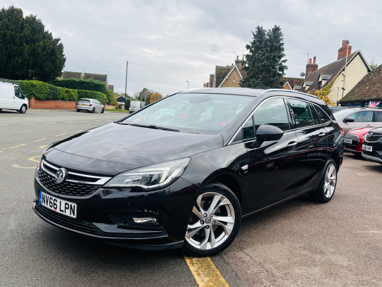 Used Vauxhall Astra 2017 for sale - 76554346: Photo 3
