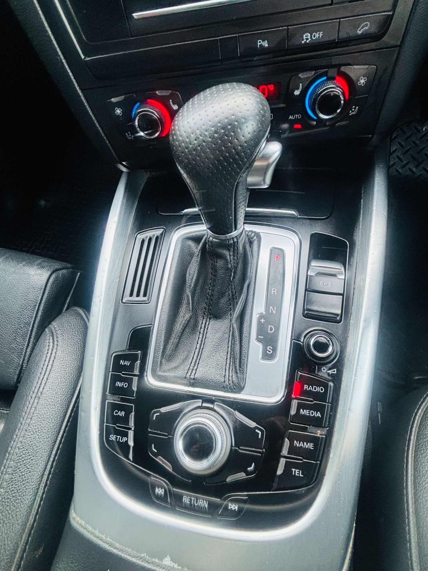 Used Audi Q5 2011 for sale - 78176236: Photo 11