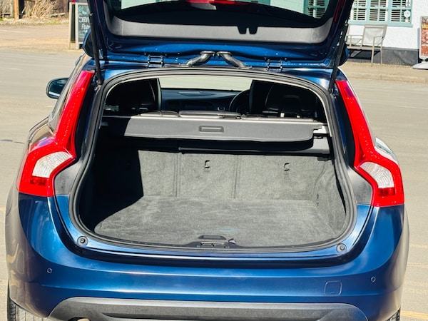 Used Volvo V60 2024 for sale - 74038491: Photo 13