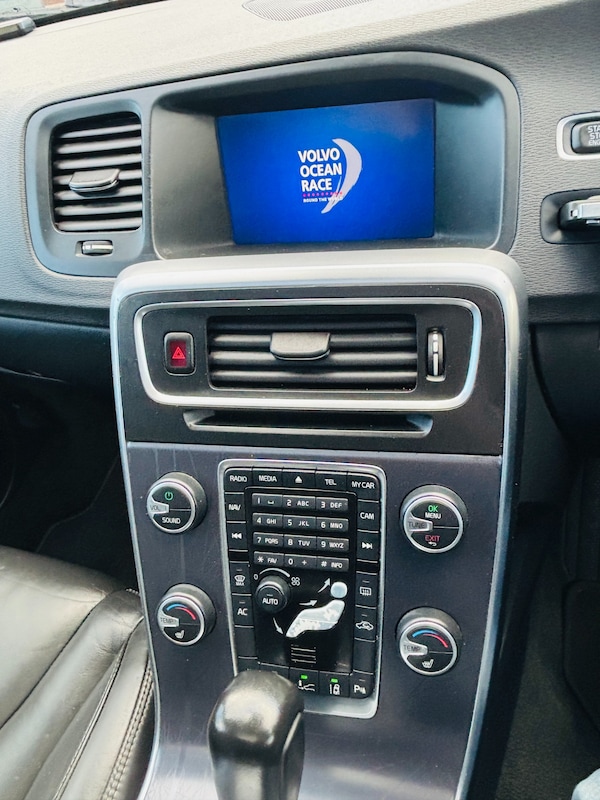 Used Volvo V60 2024 for sale - 74038491: Photo 18
