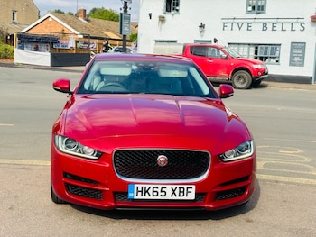 Used Jaguar XE 2016 for sale - 79551418: Photo