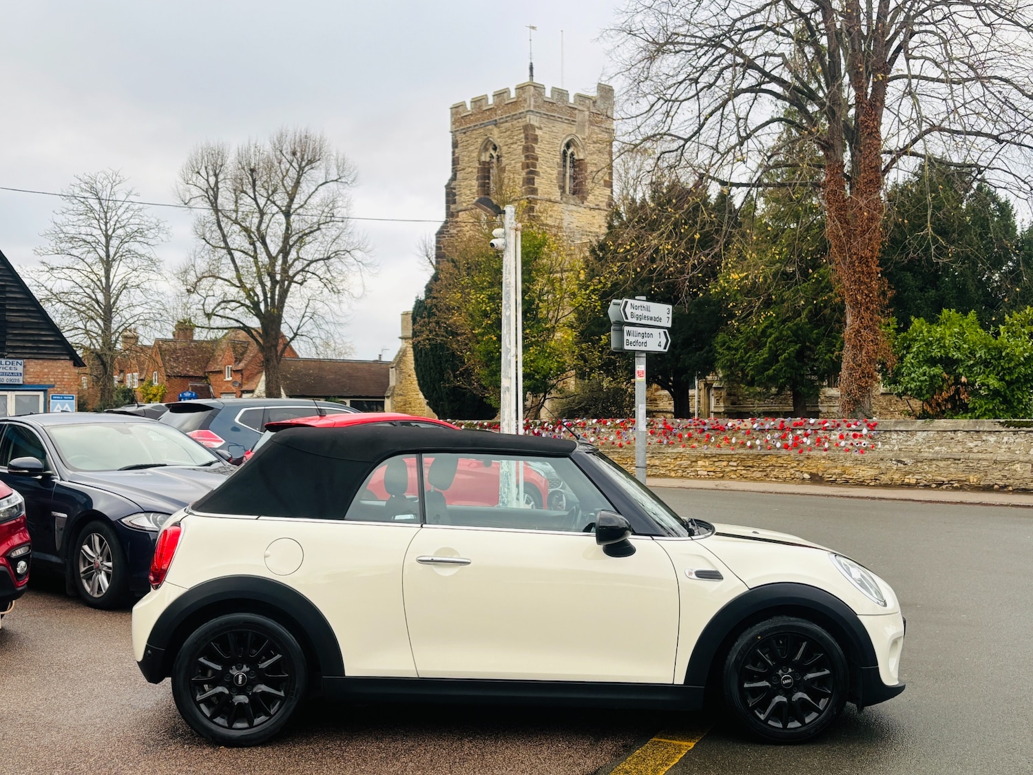 Used MINI Convertible 2018 for sale - 76577507: Photo 5