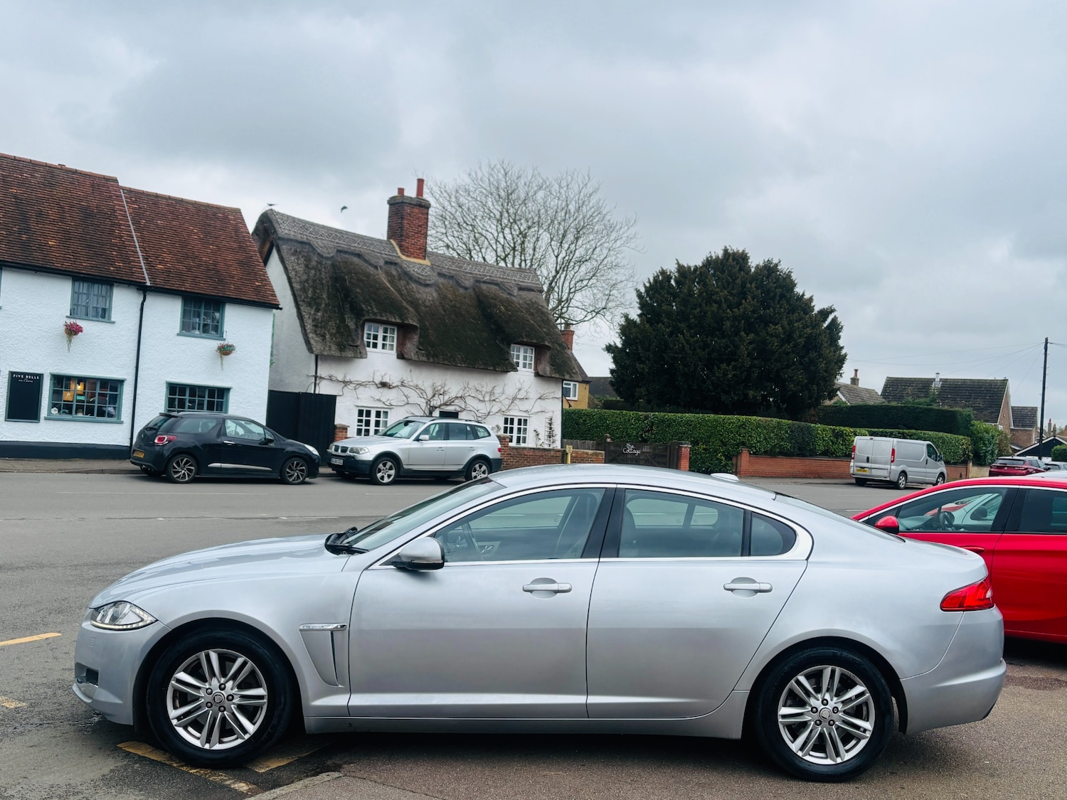 Used Jaguar XF 2011 for sale - 77581434: Photo 5