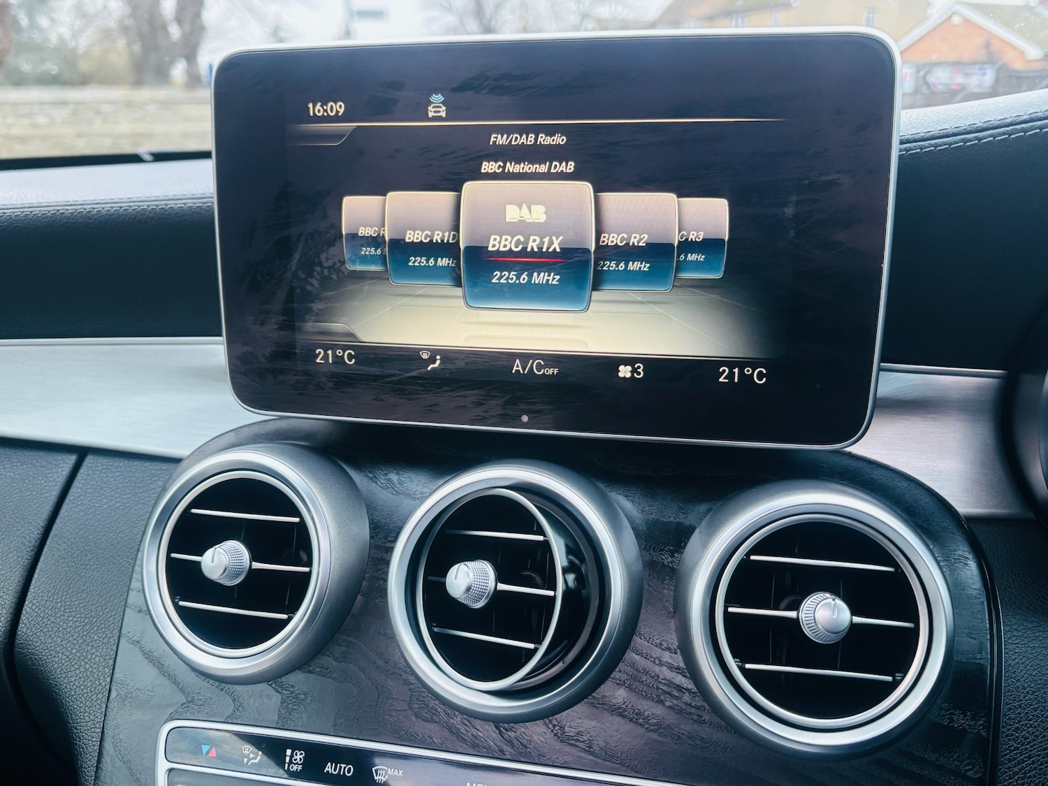 Used Mercedes-Benz C Class 2016 for sale - 77378877: Photo 25