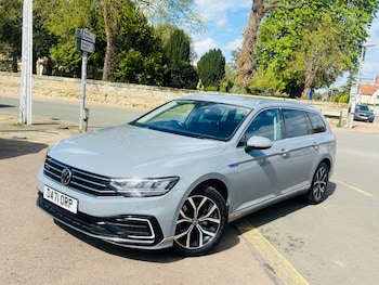 Used Volkswagen Passat 2021 for sale - 78210927: Photo