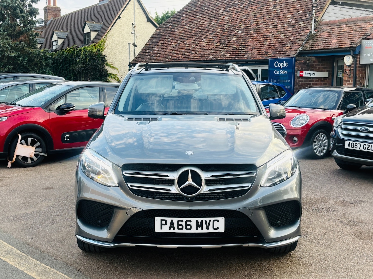 Used Mercedes-Benz GLE-Class 2016 for sale - 76161731: Photo 2