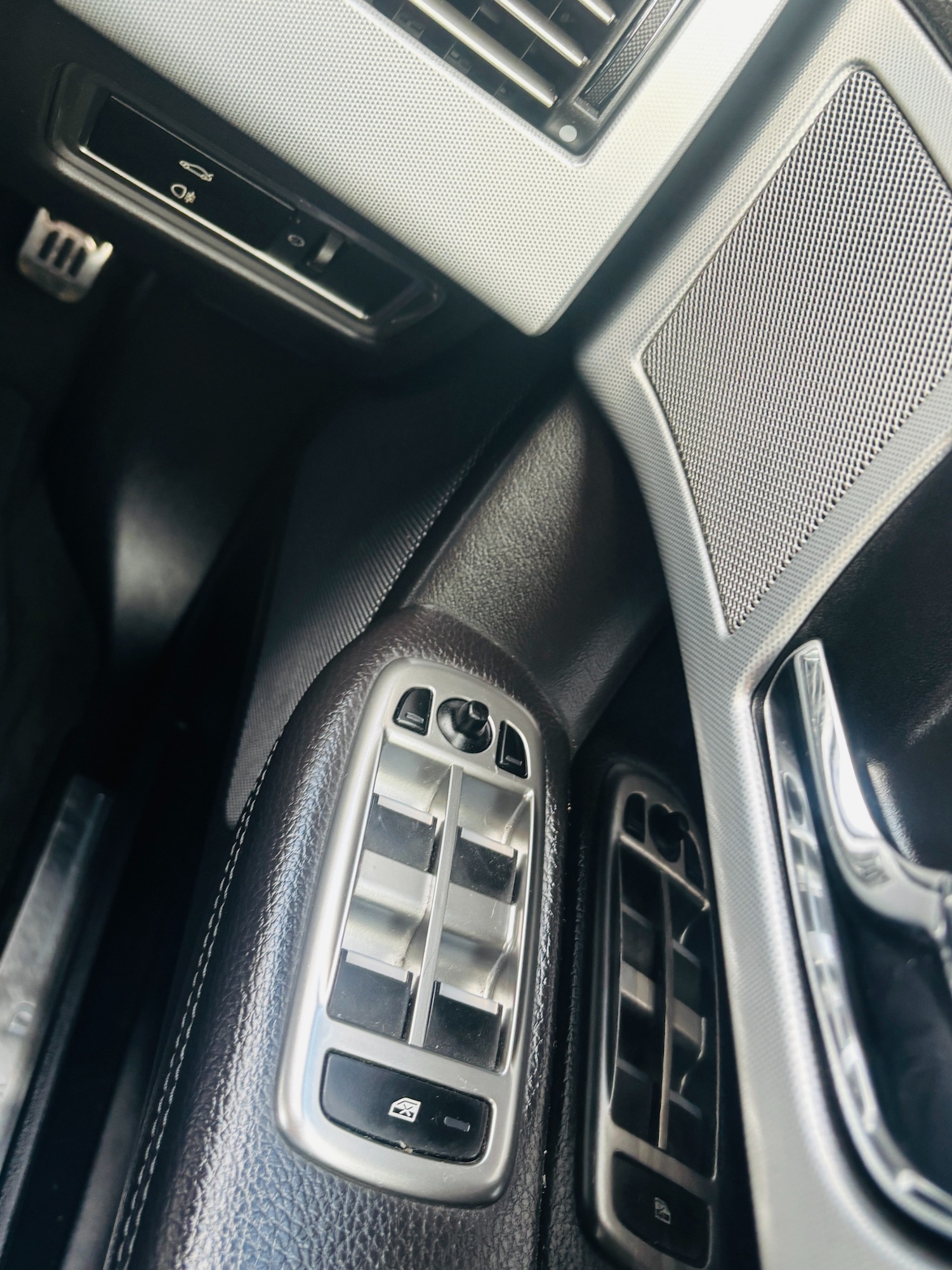 Used Jaguar XF 2012 for sale - 76946828: Photo 18