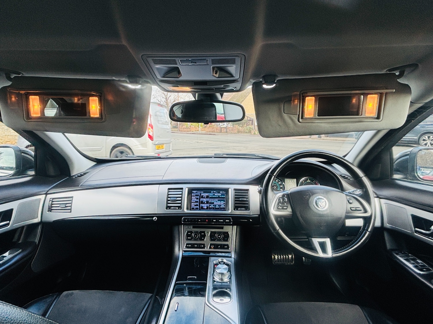 Used Jaguar XF 2012 for sale - 76946828: Photo 9