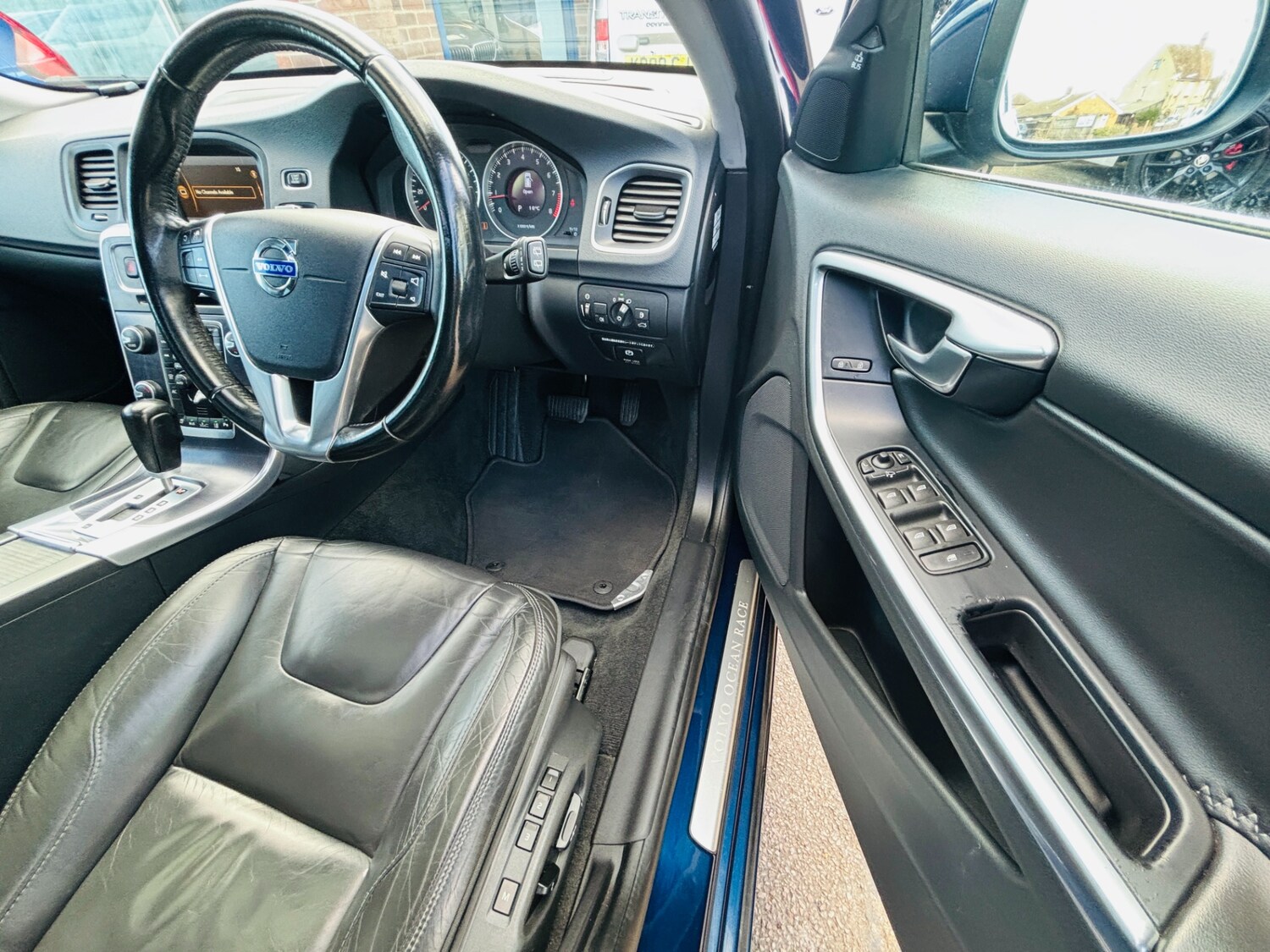 Used Volvo V60 2024 for sale - 77791312: Photo 21