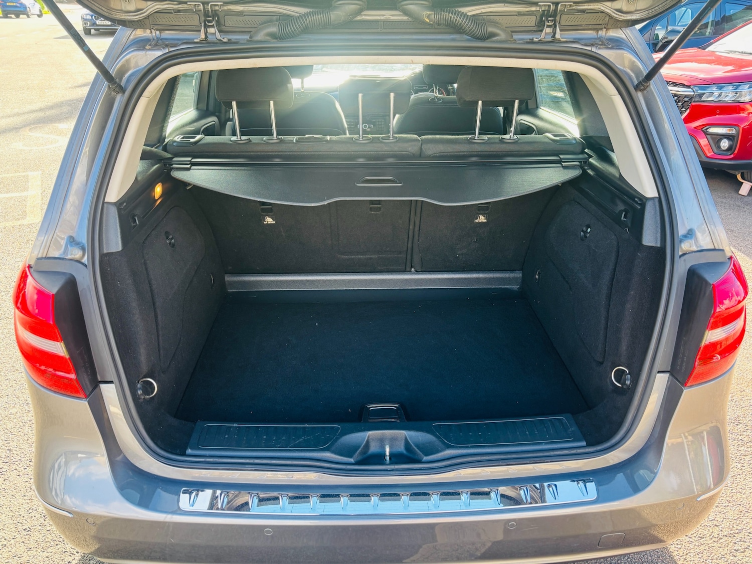 Used Mercedes-Benz B Class 2014 for sale - 76577380: Photo 16