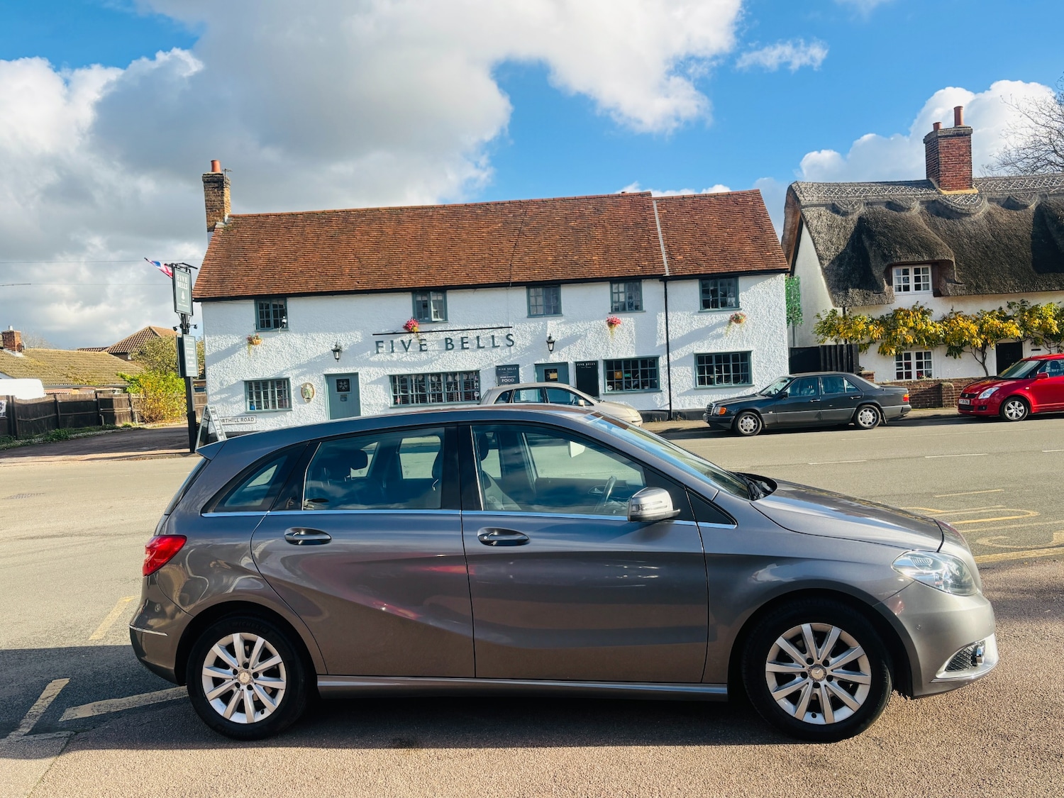 Used Mercedes-Benz B Class 2014 for sale - 76577380: Photo 5