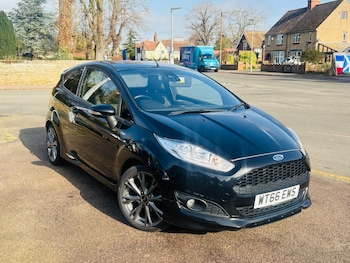 Used Ford Fiesta 2017 for sale - 77662589: Photo