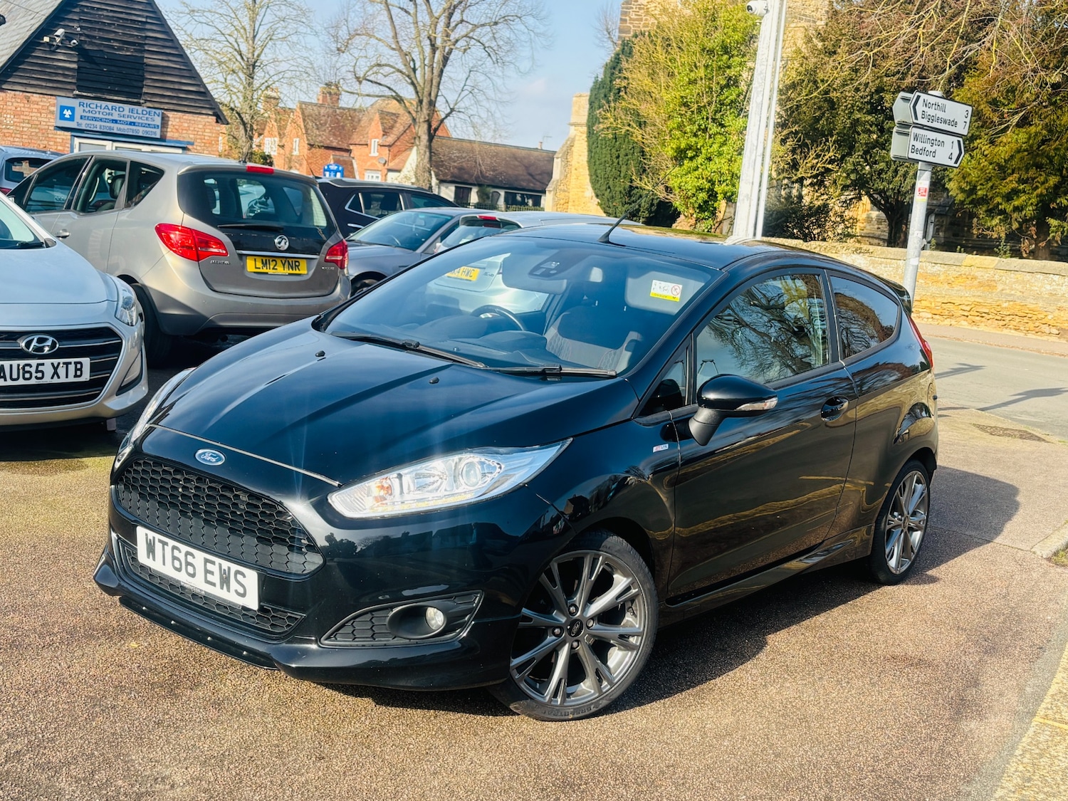 Used Ford Fiesta 2017 for sale - 77662589: Photo 3