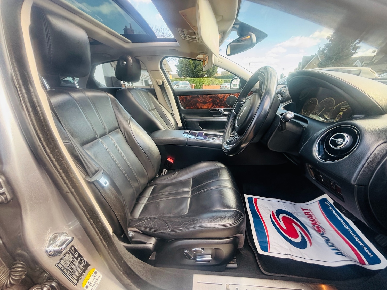 Used Jaguar XJ 2012 for sale - 78132213: Photo 16