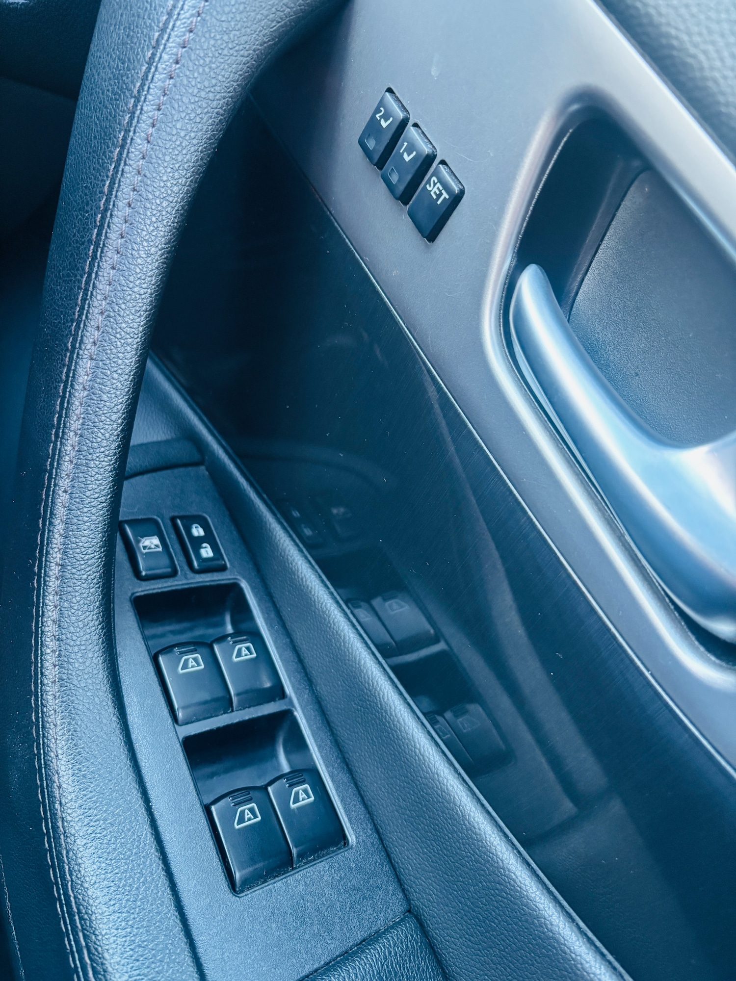 Used Infiniti QX70 2014 for sale - 76379281: Photo 19