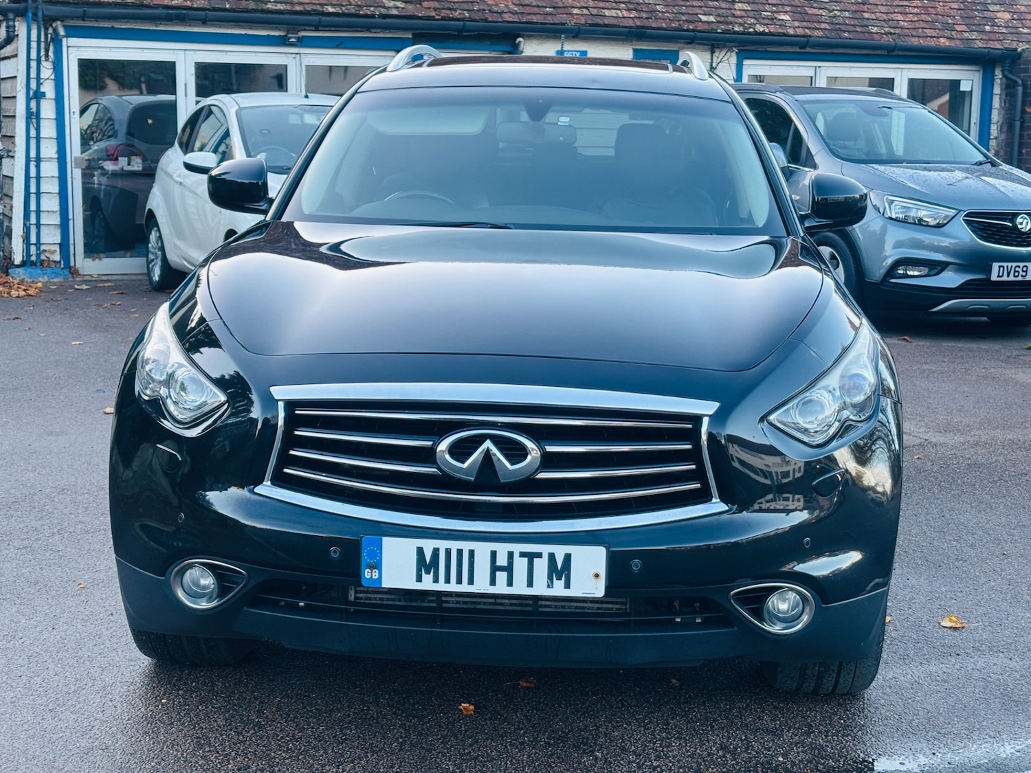 Used Infiniti QX70 2014 for sale - 76379281: Photo 2