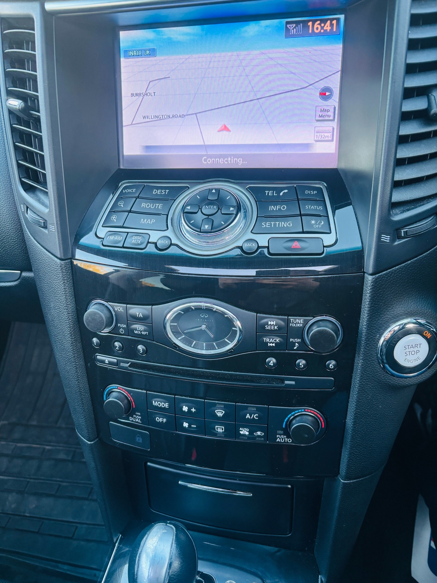 Used Infiniti QX70 2014 for sale - 76379281: Photo 21