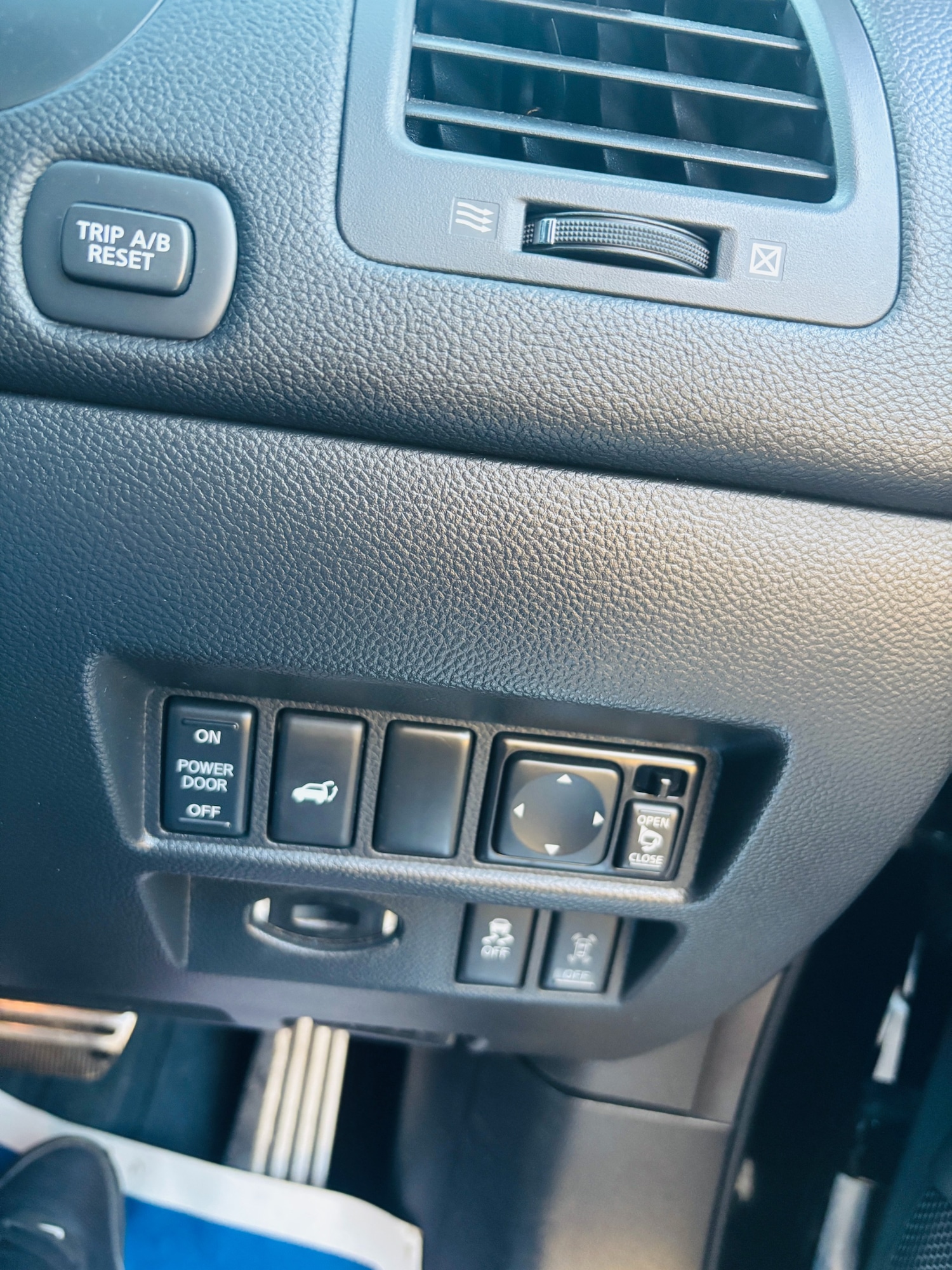 Used Infiniti QX70 2014 for sale - 76379281: Photo 23